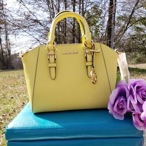 Michael kors medium Ciara messenger satchel